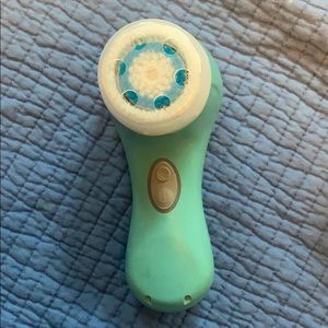 Clarisonic mia 2 cleaner tool
